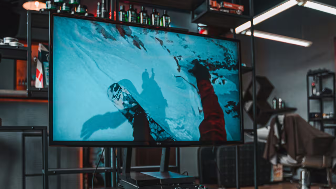 Top Benefits of Digital Signage for Small Businesses