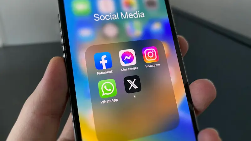 Social Wall Digital Signage as a Cutting-Edge Tool for Dynamic Interaction