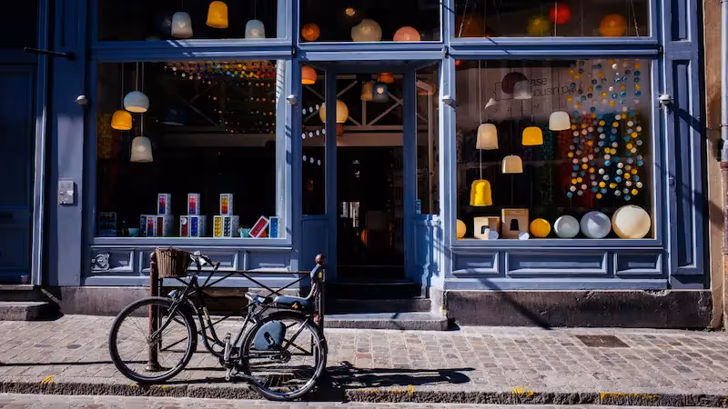 Storefront Digital Signage: Everything You Need to Know