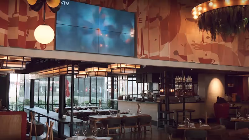 How Restaurants Can Use Digital Signage to Become More Attractive