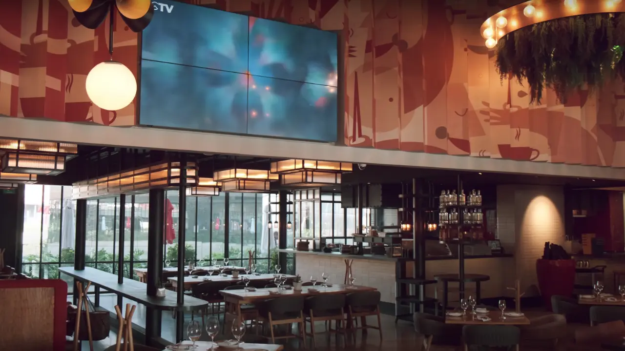 How Restaurants Can Use Digital Signage to Become More Attractive
