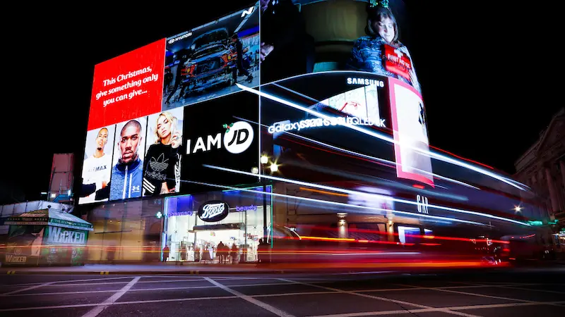 Smart Digital Signage: The Ultimate Guide