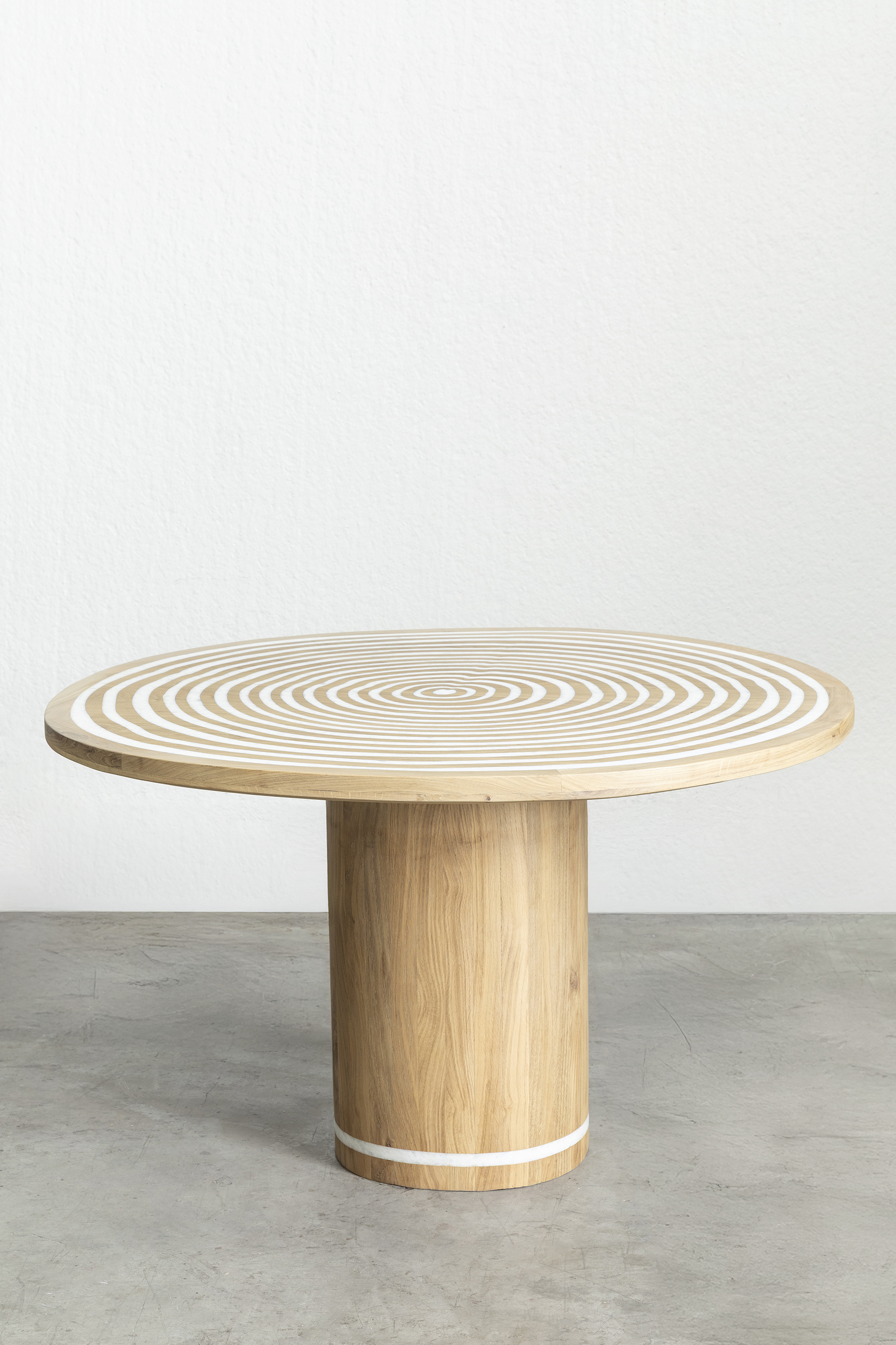 Incontro Dining Table (White Marble on Oak)
