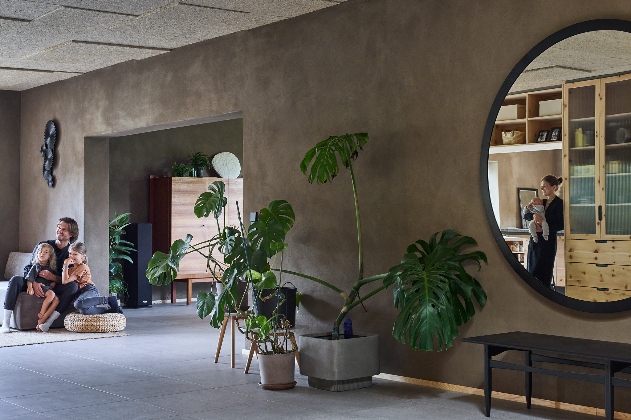 Exklusiver Innenraum mit hochwertigem Design, stimmungsvollem Licht und präziser architektonischer Detailaufnahme.