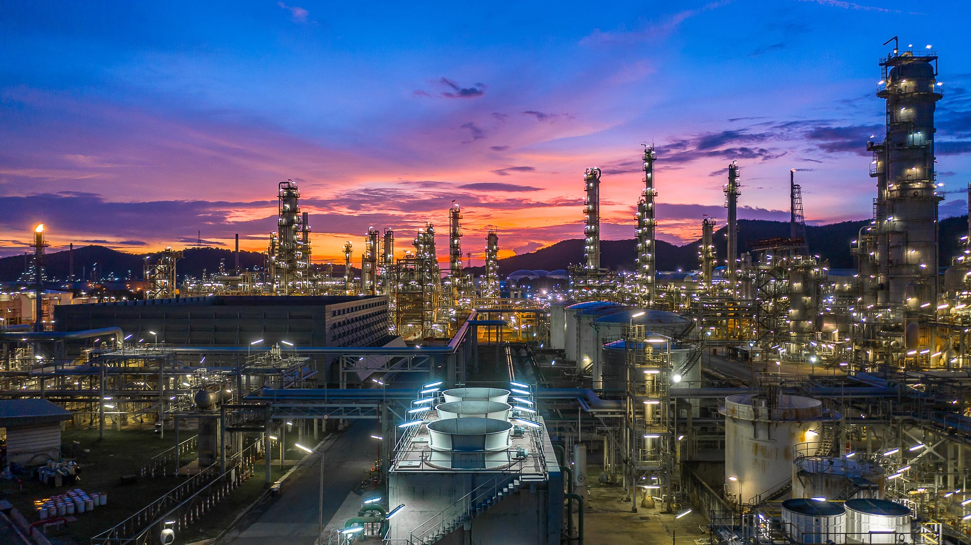4Q 2021 Oil & Gas Equity Data Book