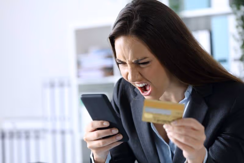 ¿Se pueden evitar las comisiones de las tarjetas de crédito? | Vivus.es