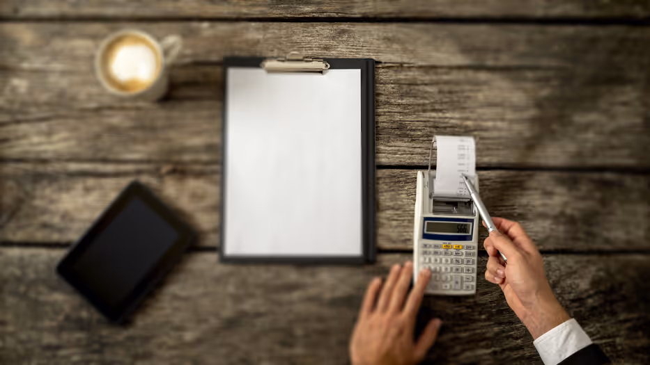 ¿Cómo tomo el control de gastos de mi empresa?