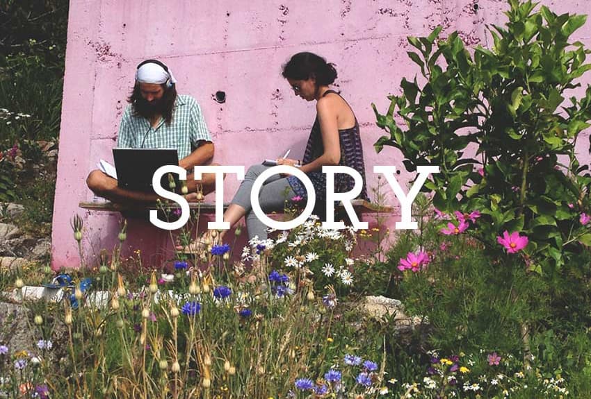 Foto with the link from the Story or About page