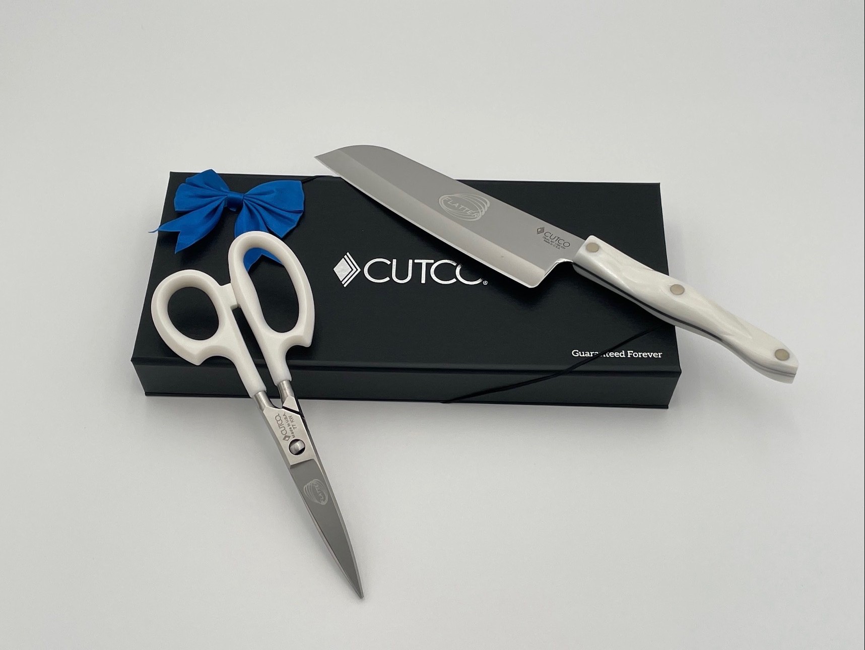 Shear Utility Set: 5" Petite Santoku and Super Shears with Cutco gift box