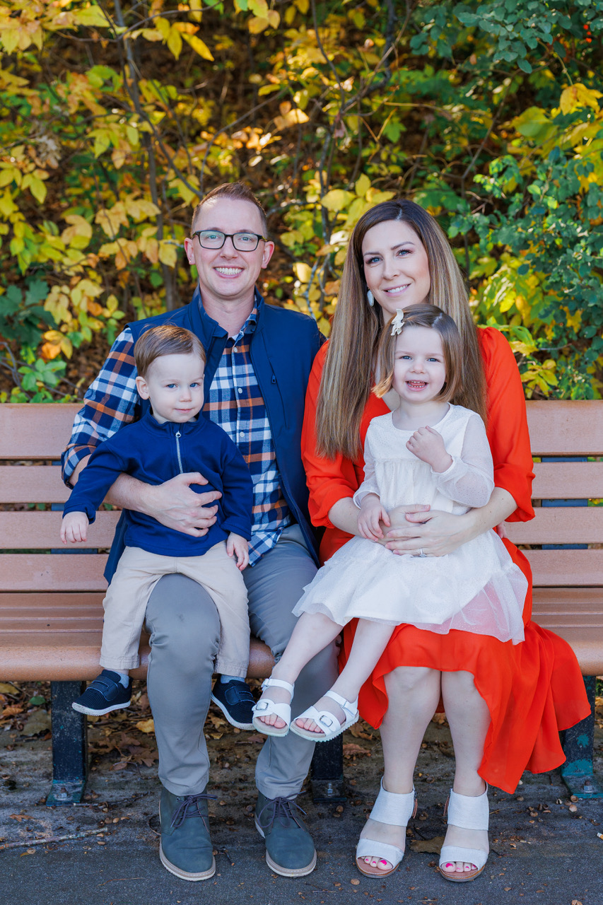 Seth and Kelly Kinzer with their family