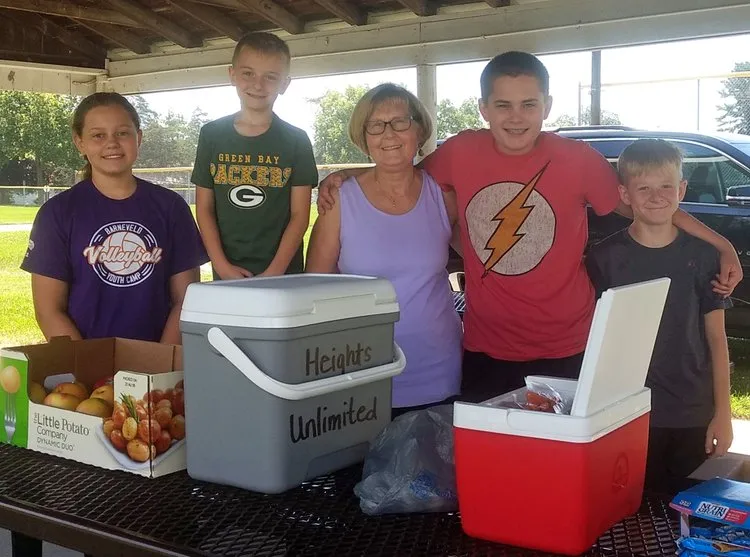 newheight lutheran church members' image taken during a volunteer event
