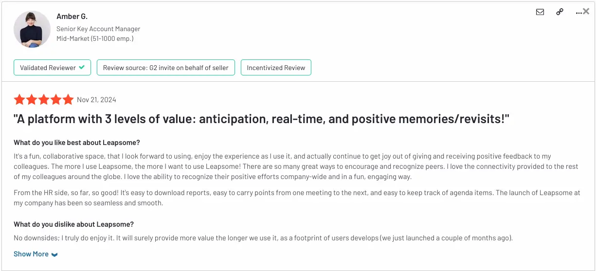Screenshot of a positive G2 review of Leapsome's people-first HR platform.