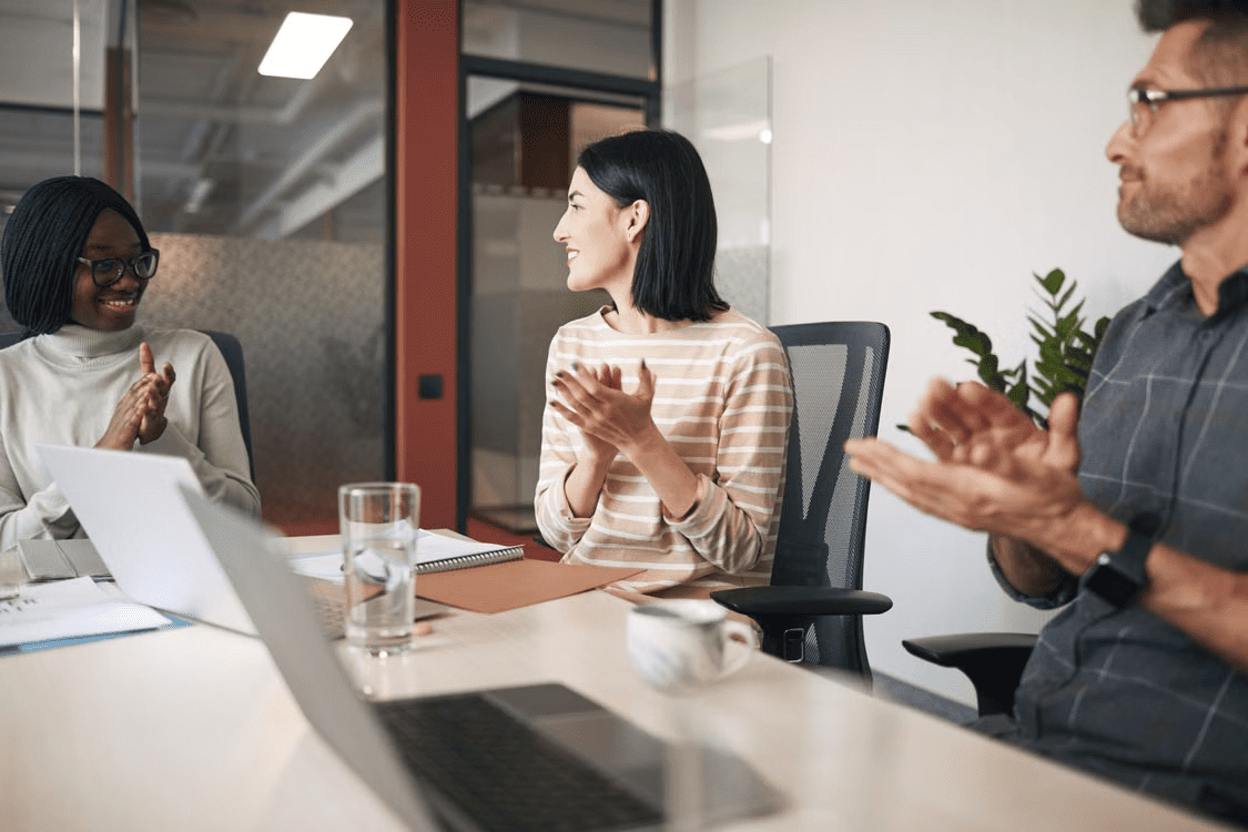 How to calculate and sustainably grow revenue per employee