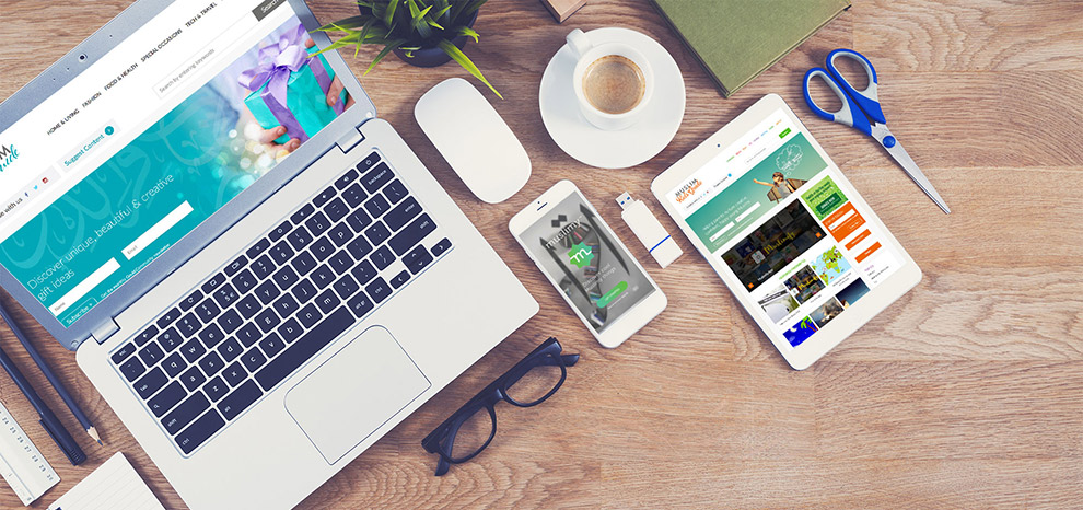Mockup-desk-multiple1.1web-990px