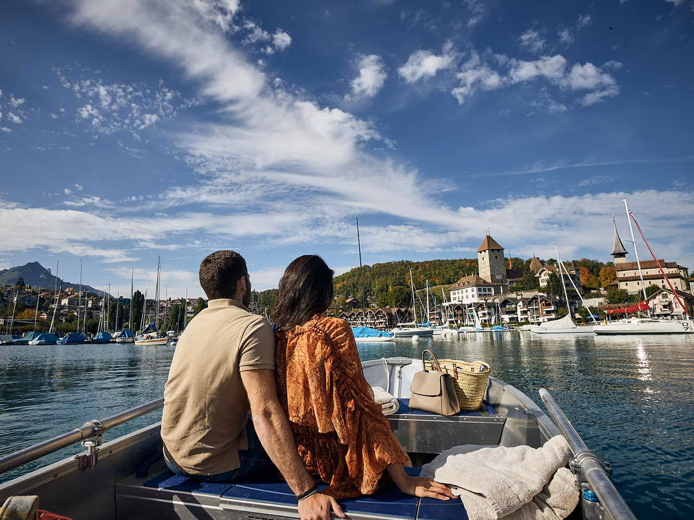 Couple in a boat on Lake Thun