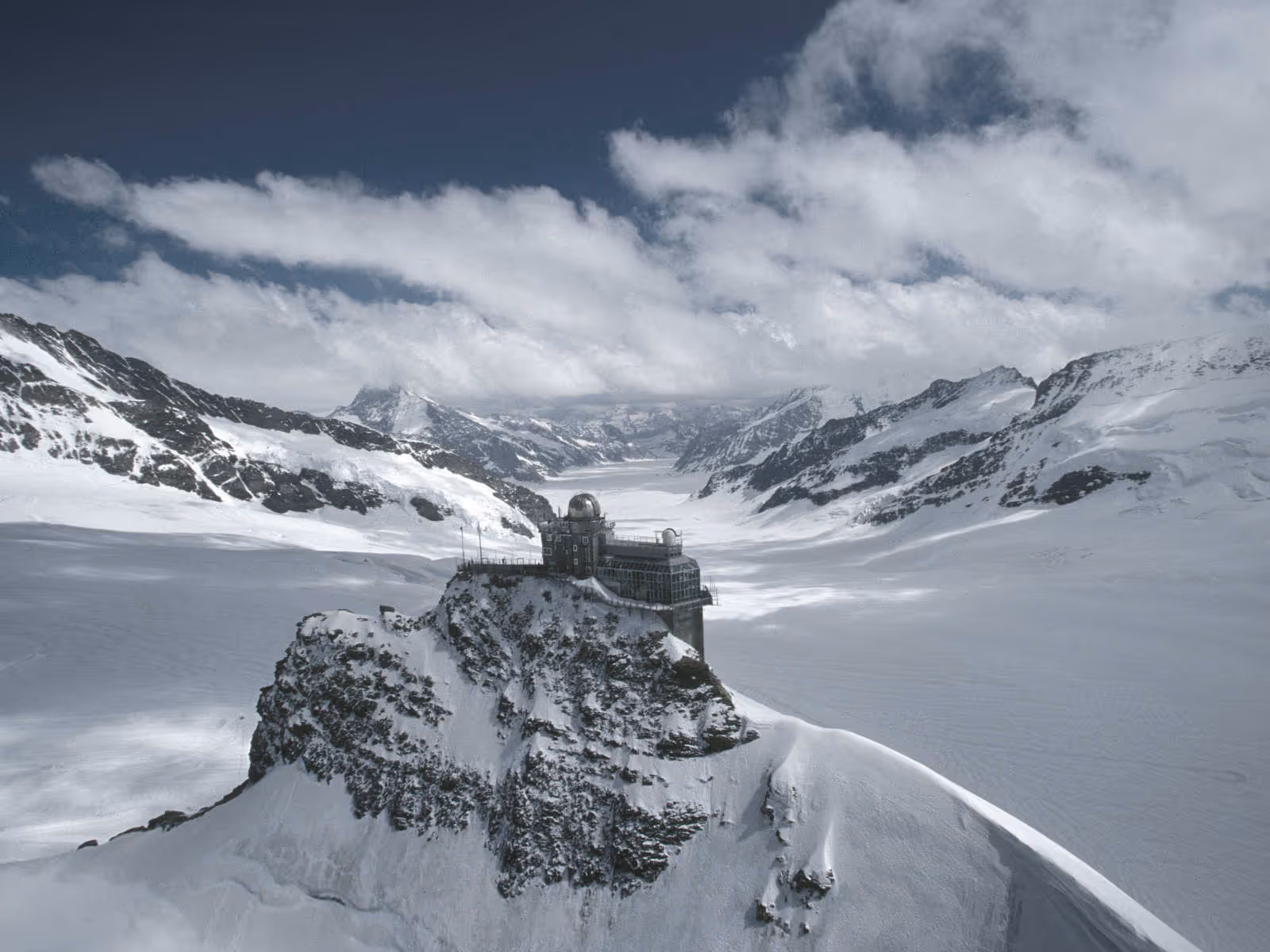 Jungfraujoch in the snow