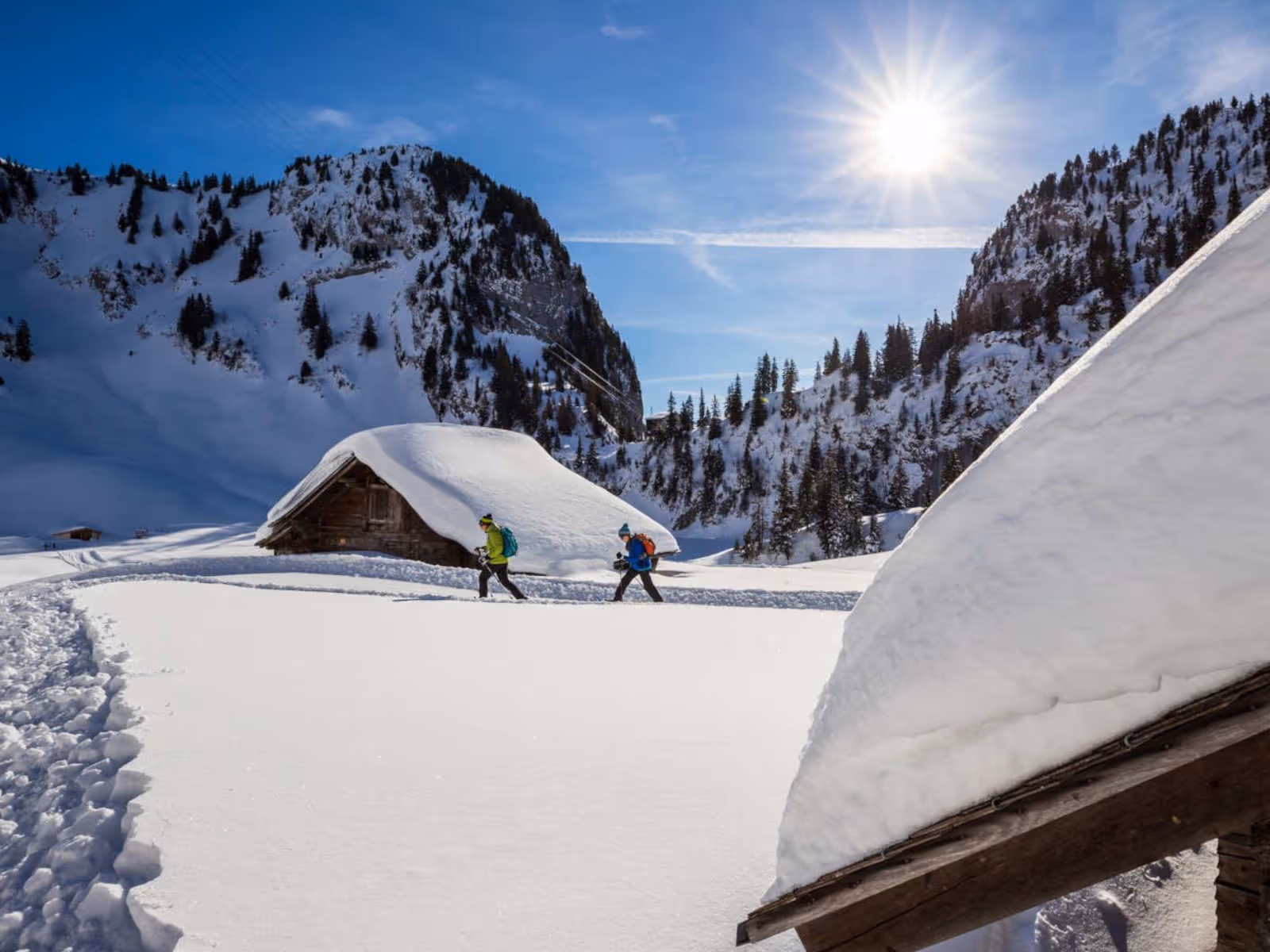 Snow hut in the Bernese Oberland