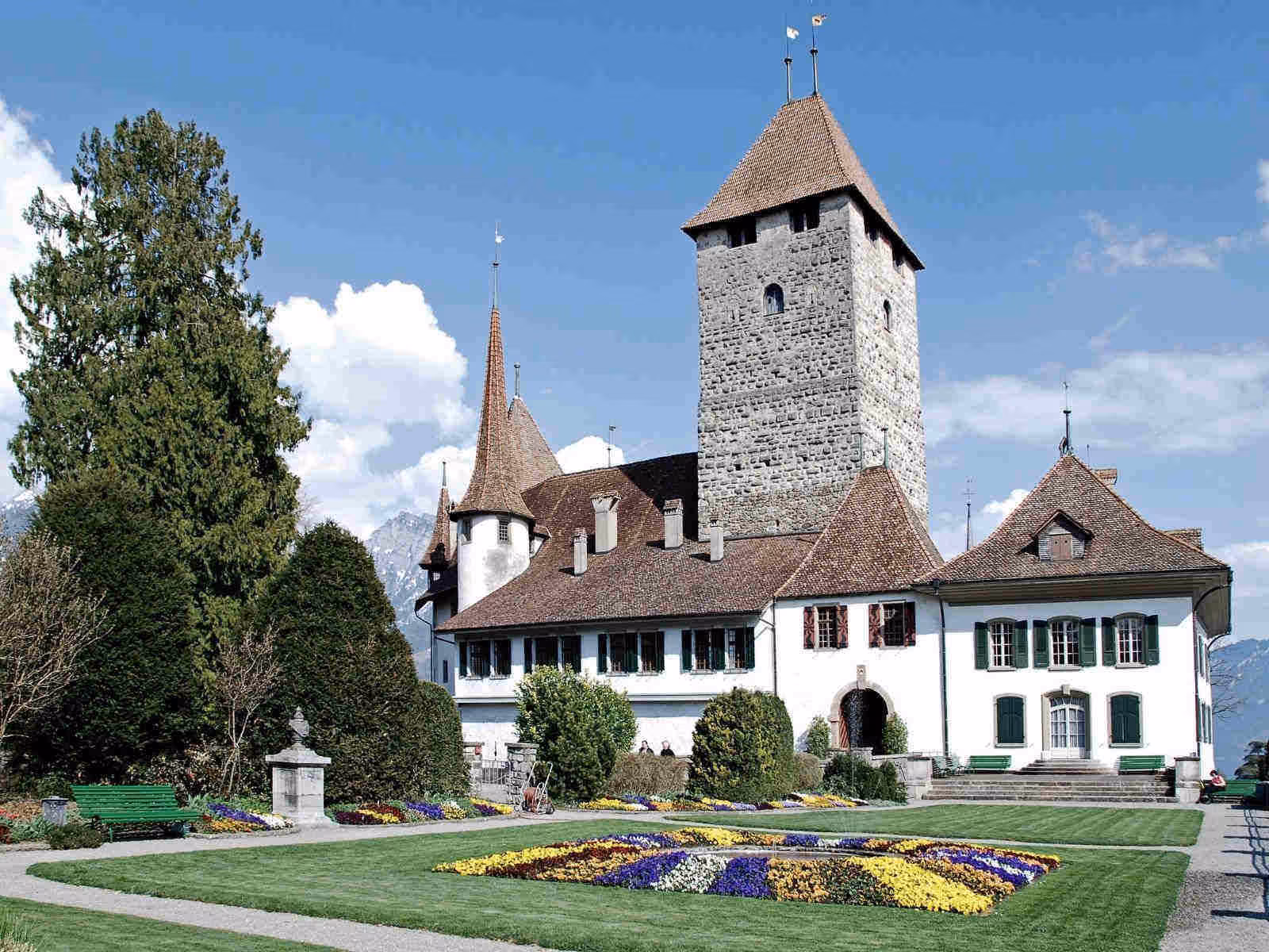 Spiez Castle 
