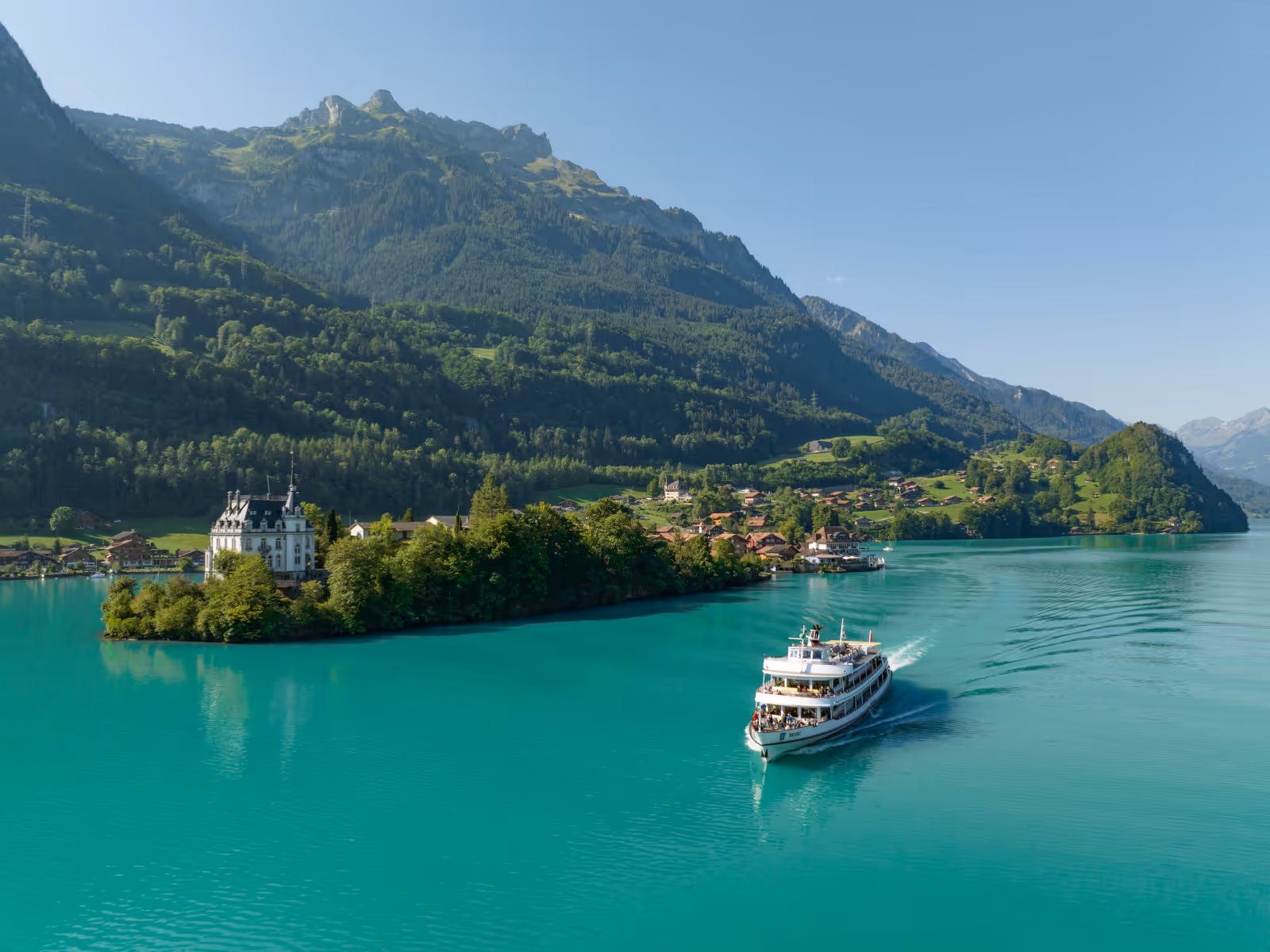 Spiez with boat on Lake Thun 