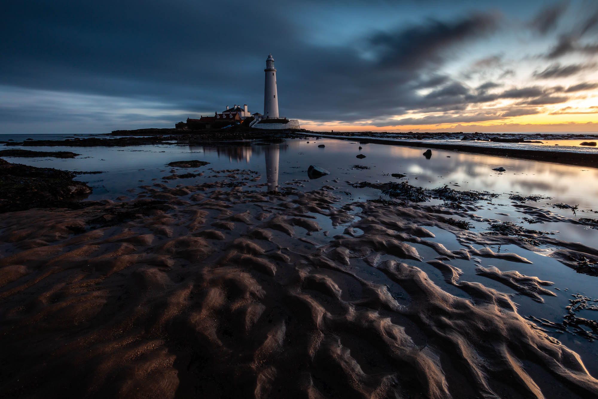 St. Mary's Lighthouse at dawn, Northumberland 