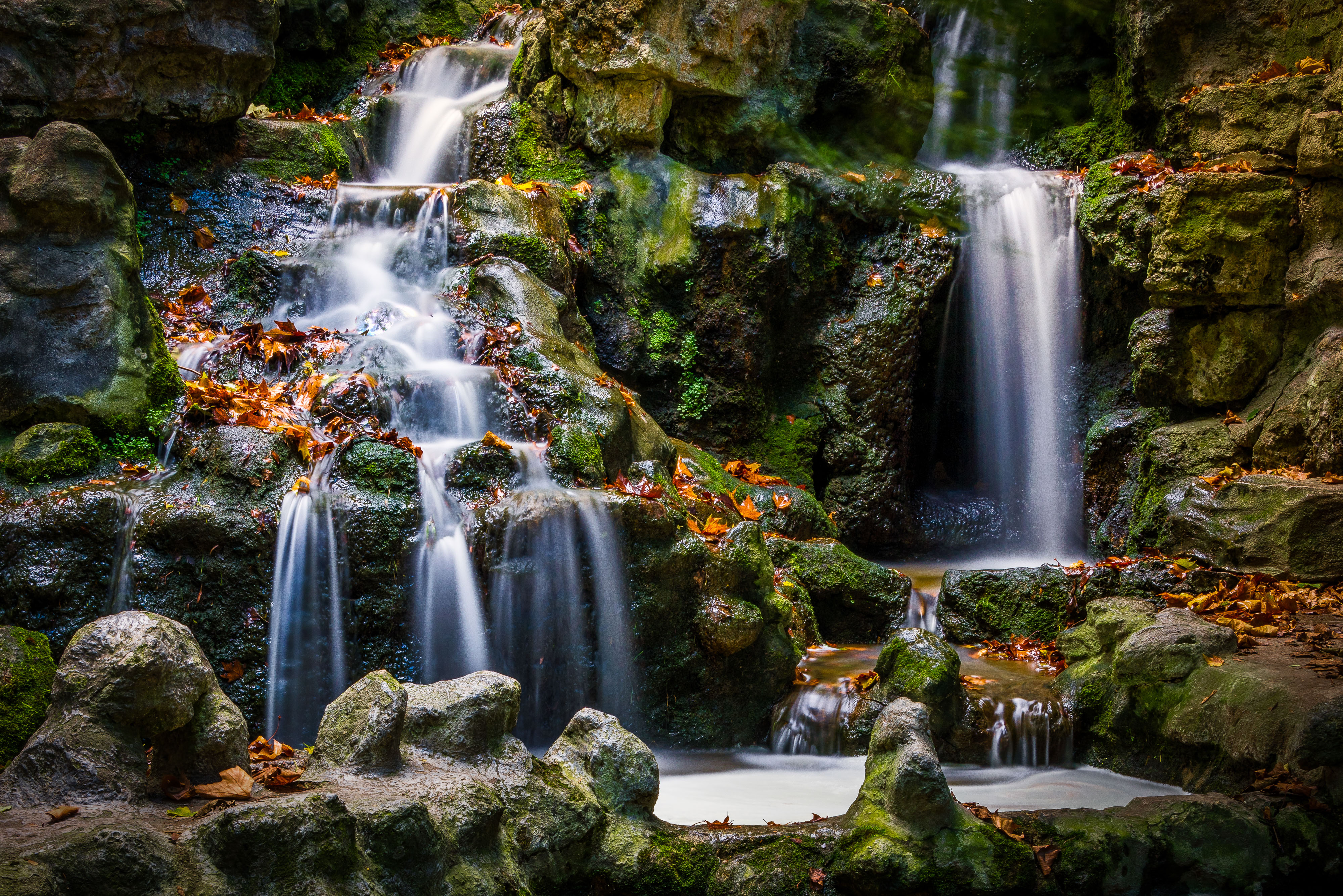 A long exposure (25 seconds) of a Waterfall located in France to get the silky effect
