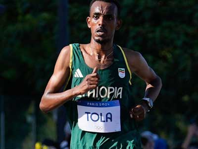 tamirat tola wins paris olympic marathon gold
