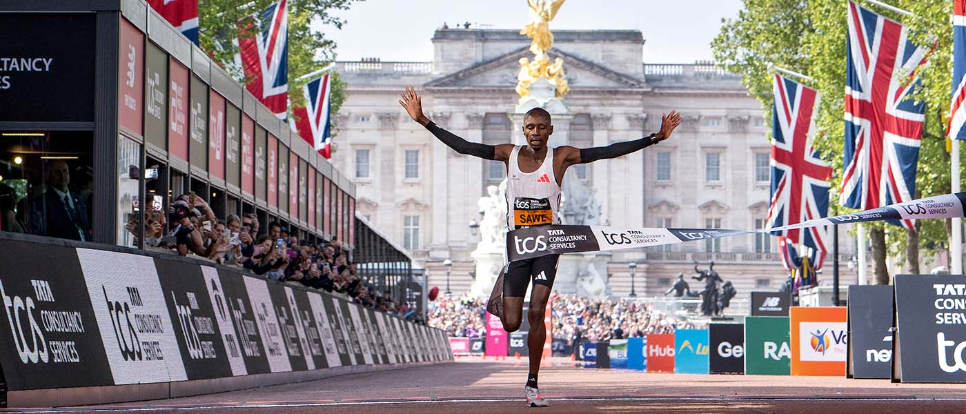 Sabastian Sawe celebrates winning the TCS London Marathon in April.