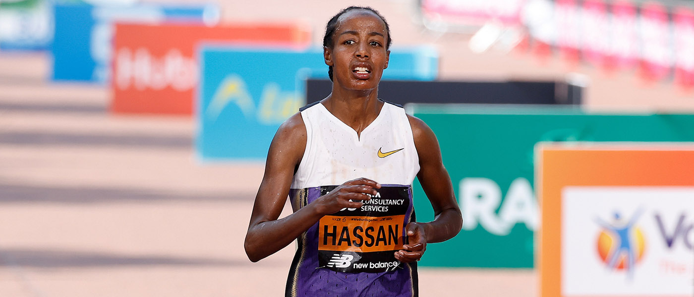 Sifan Hassan smashed the course record in Sydney to win her third AWMM