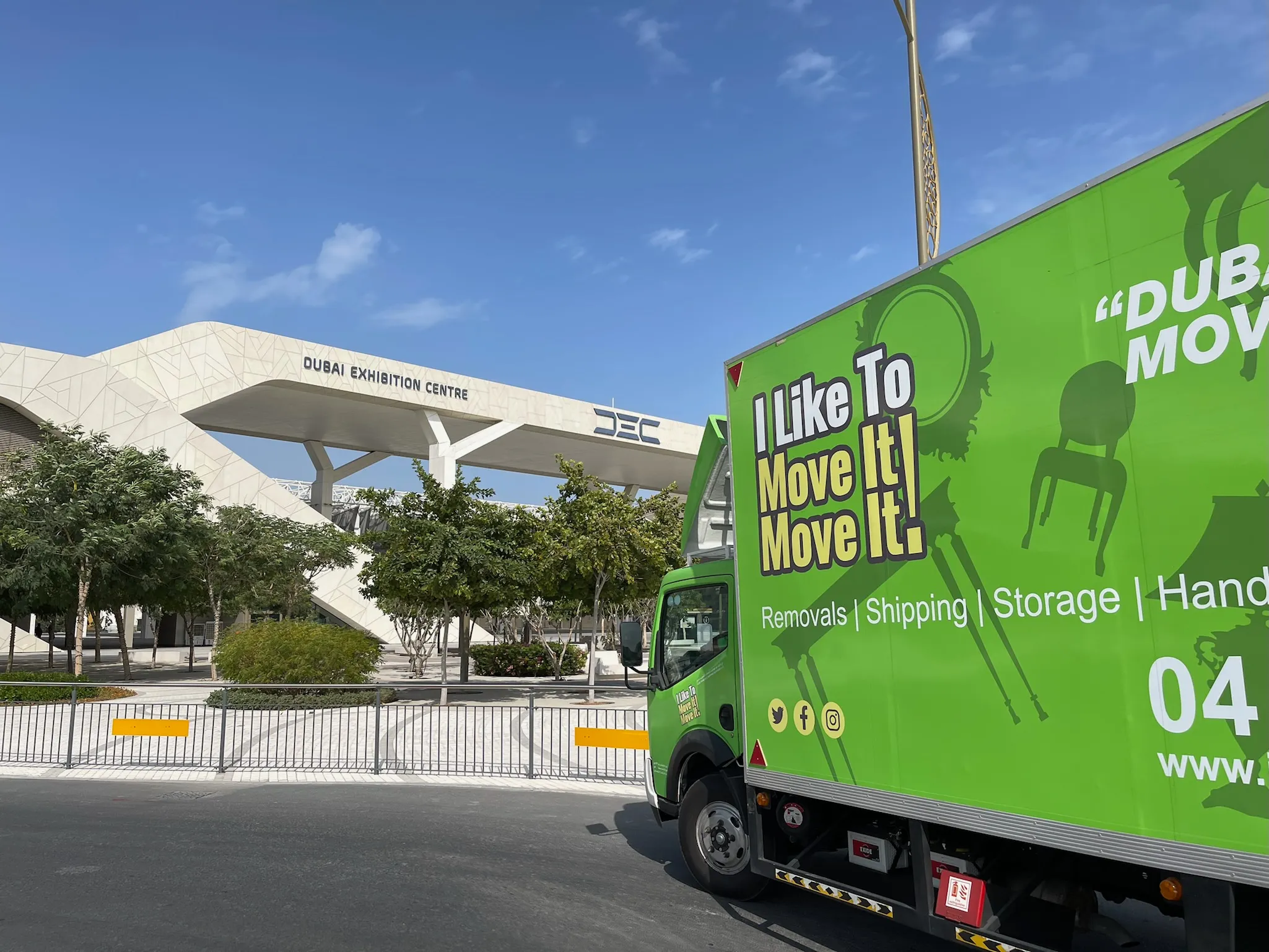 Click and collect self storage service for Business Bay, Dubai