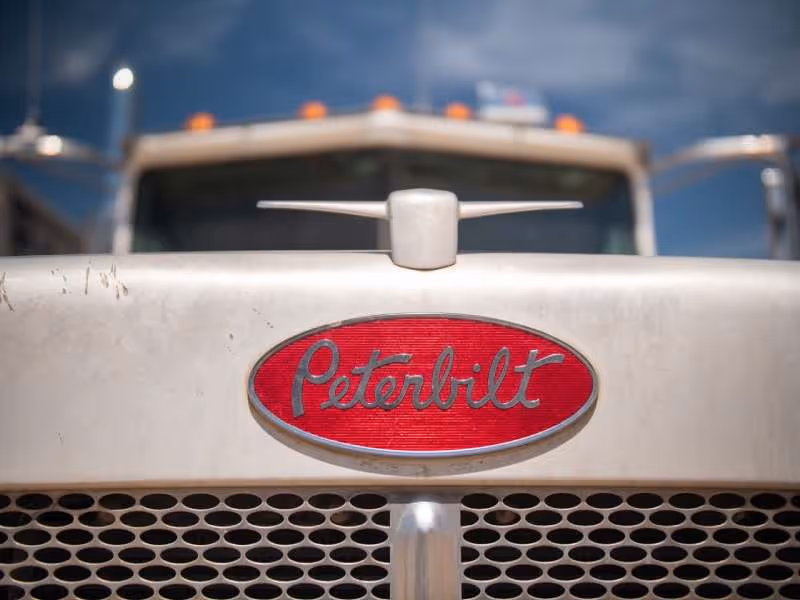 Peterbilt Model 579