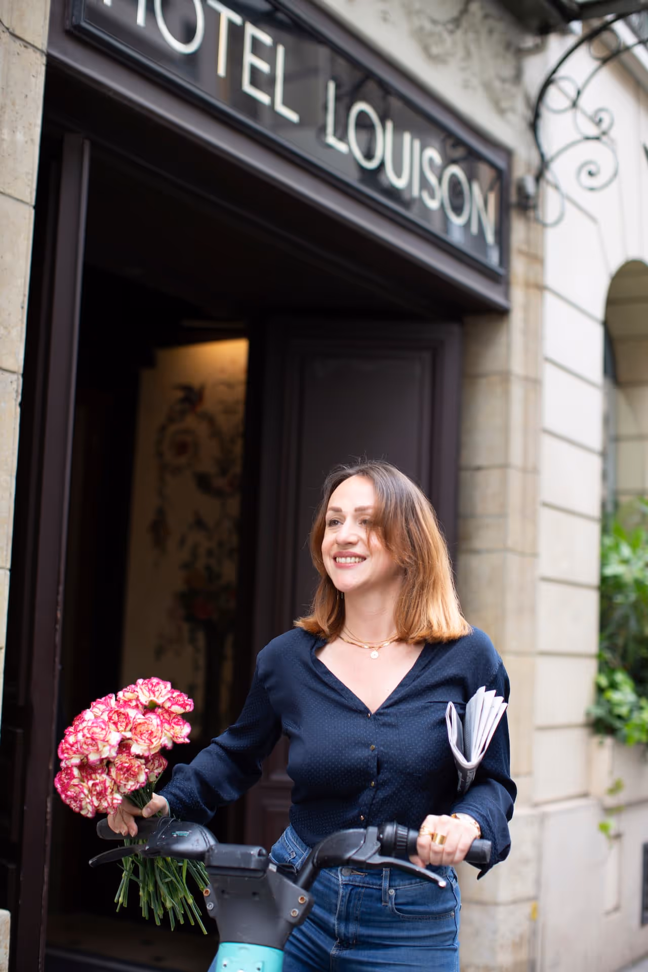 Fleurs d'été Paris Louison Hotel
