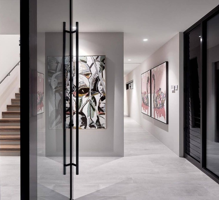 Aidan Weichard - Australian Artist - Collectors - Contemporary Painting In situ 