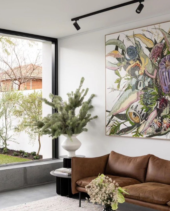 Aidan Weichard - Australian Artist - Collectors - Contemporary Painting In situ 