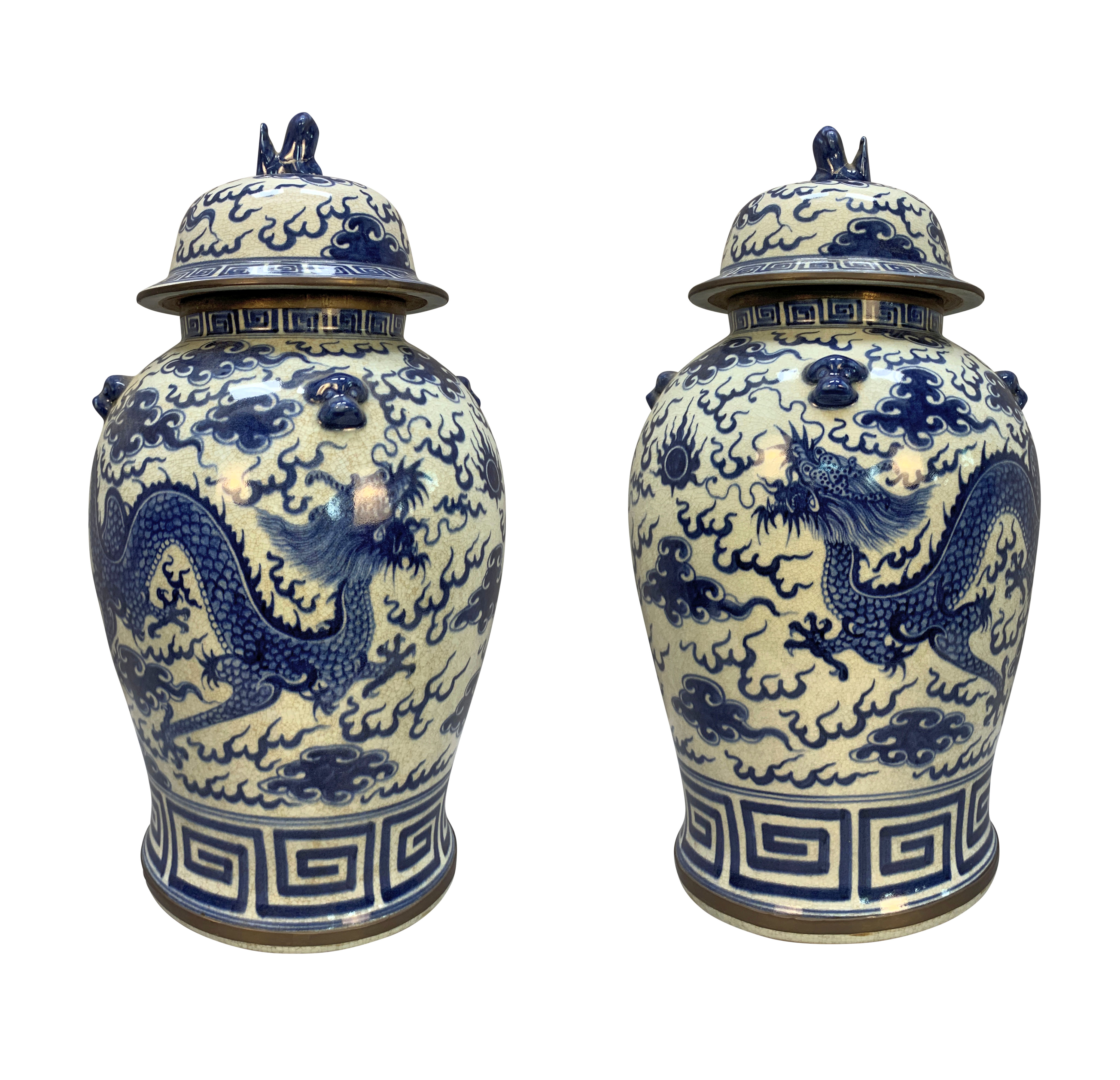 A PAIR OF LARGE CHINESE VASES WITH COVERS WITH GREEK KEY DESIGN
