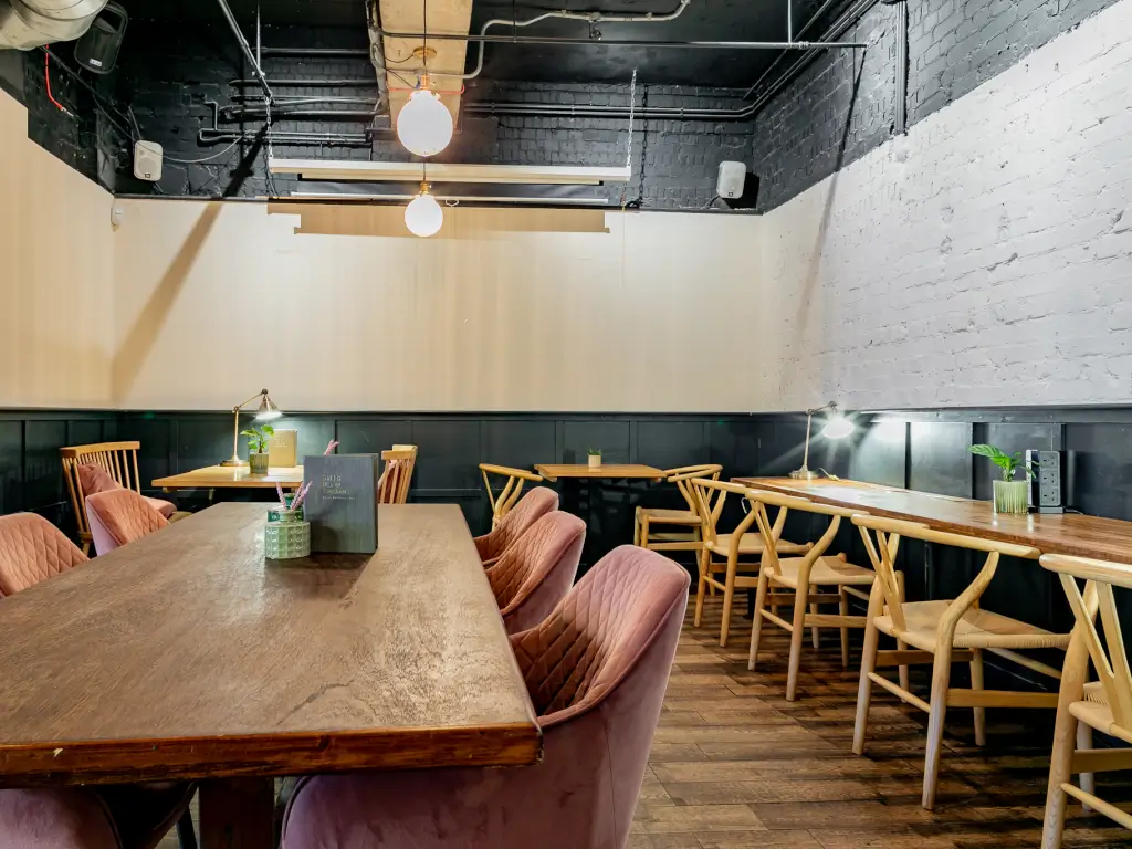 SW16 Bar and Kitchen The Snug