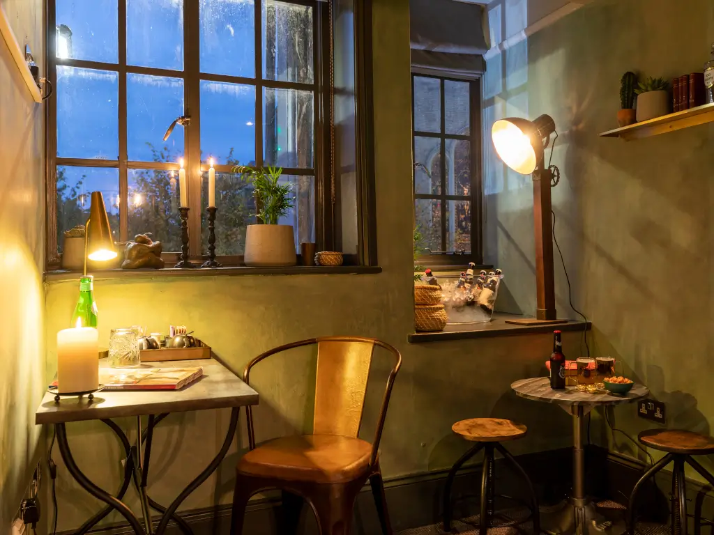 Wolfpack Fulham Inn Whole Venue