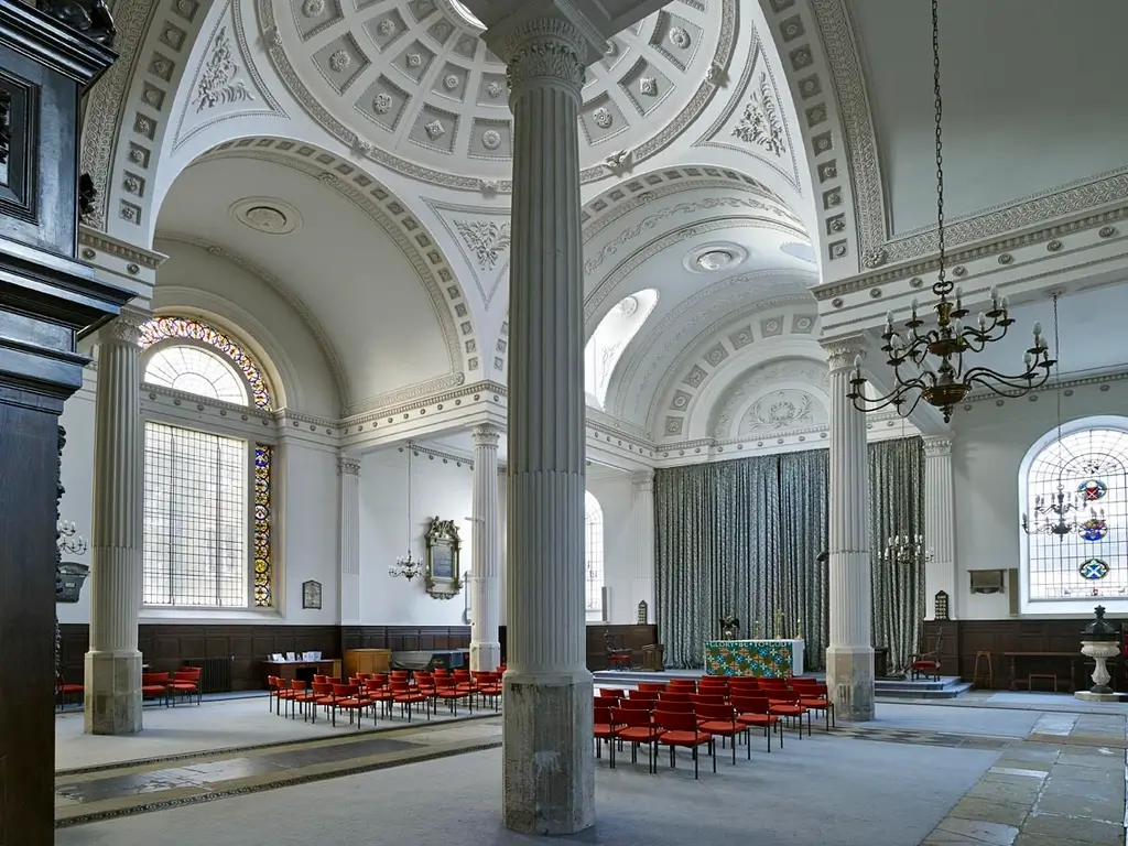 St Mary-at-Hill Nave