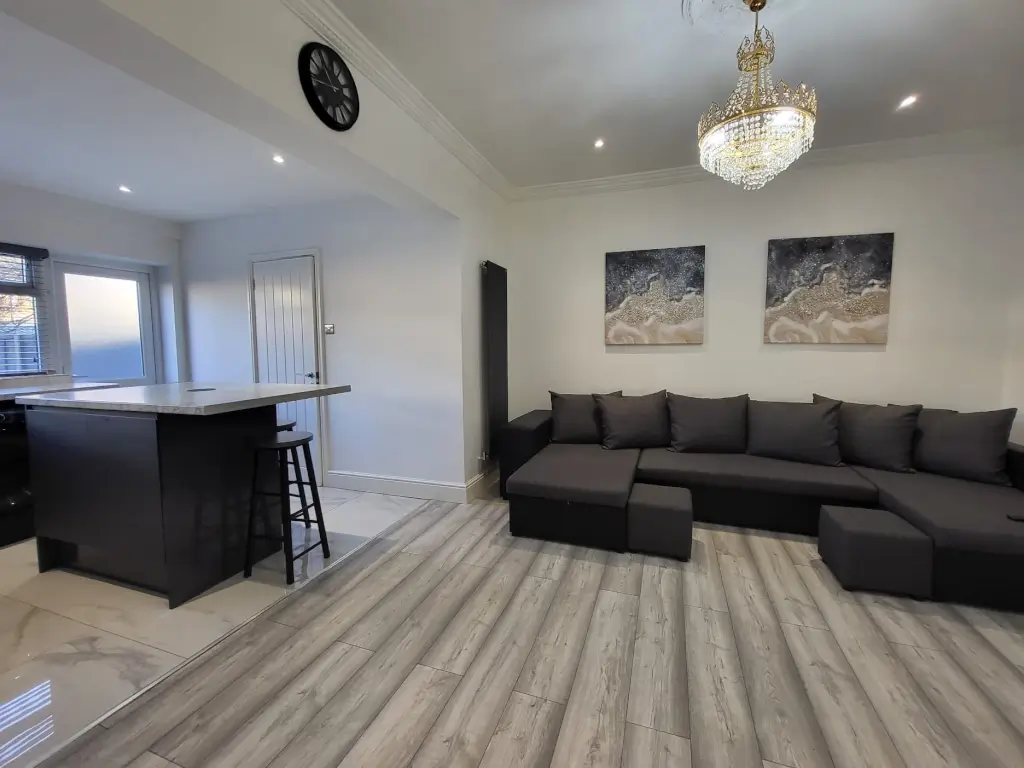 Luxe Suite 