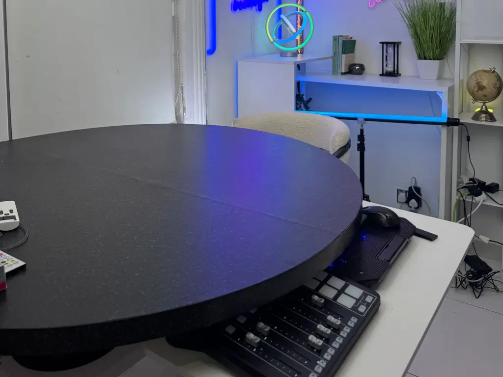 Studio 88 Live Corner Studio