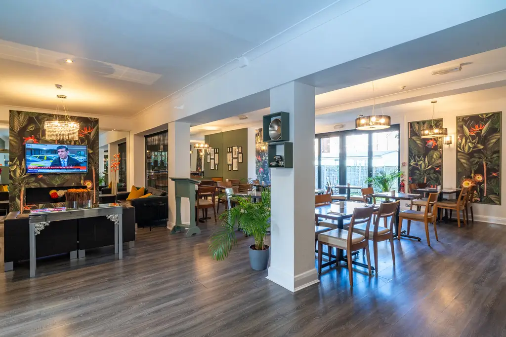 Croft Court Hotel Hall