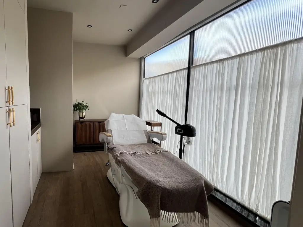 EGP Aesthetic Clinic Professional Treatment Room