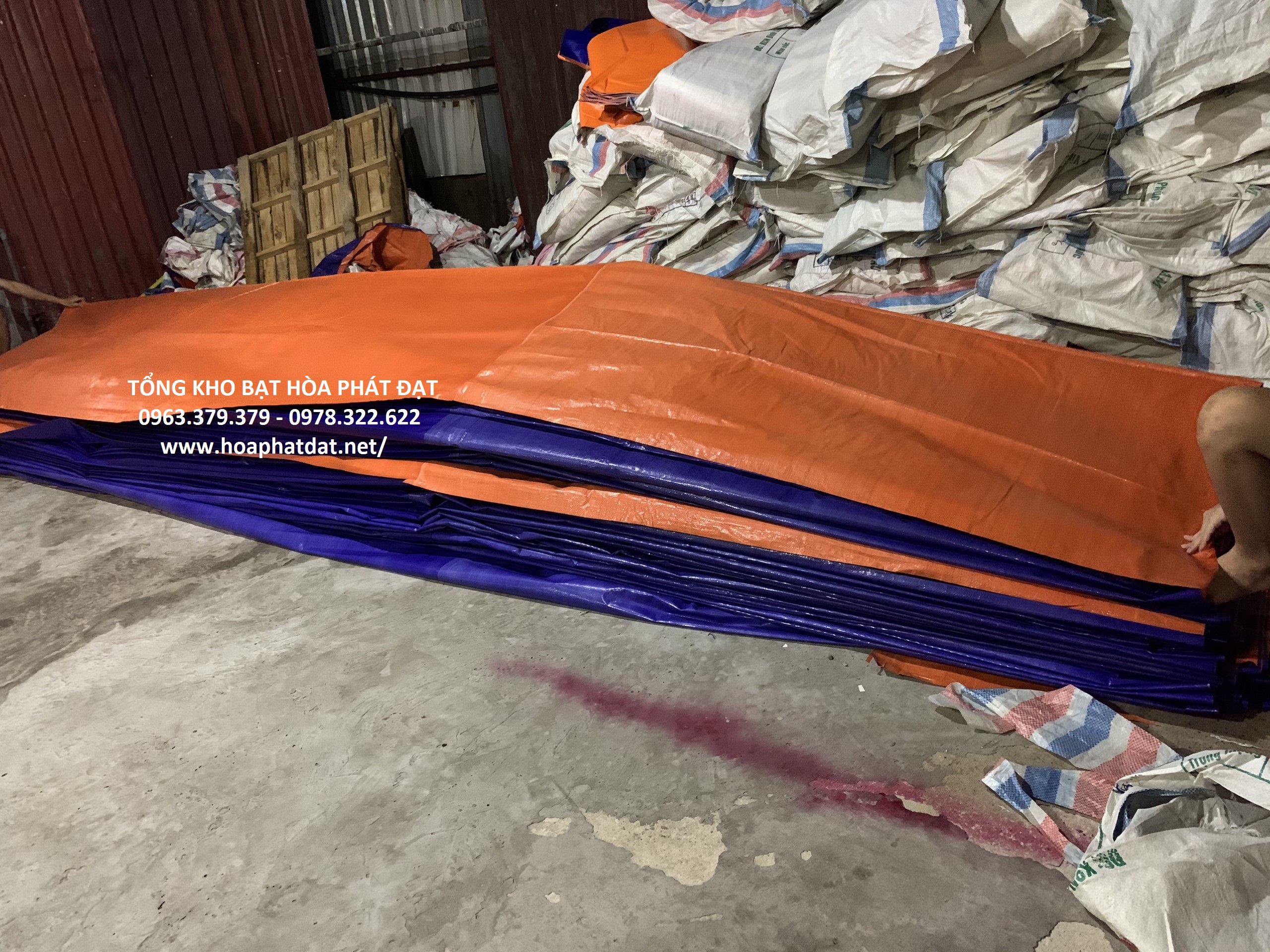 Bạt nhua 2 da han quoc chinh hang hoa phat dat