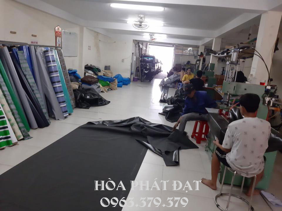 GIÁ BẠT MÁI XẾP LƯỢN SÓNG, BẠT MÁI CHE XẾP GIÁ BAO NHIÊU 1M, BẠT CHE HÒA PHÁT ĐẠT