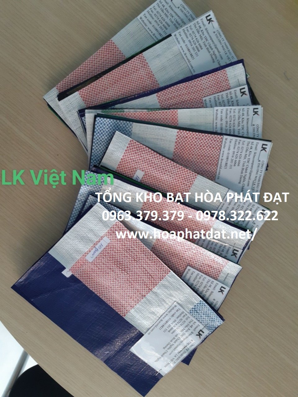 bạt che nắng ngoài trời giá rẻ hòa phát đạt