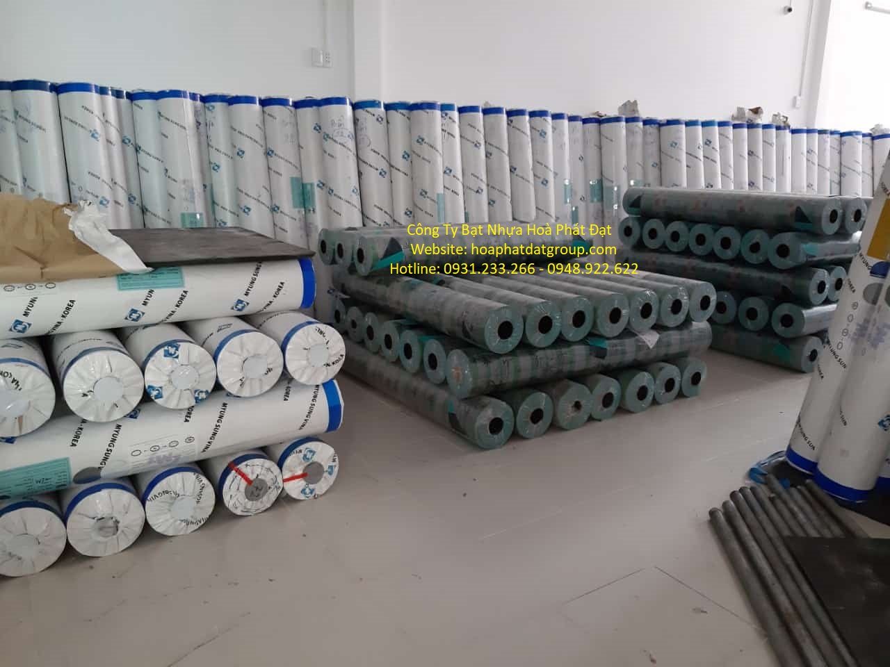 BẠT NHỰA CHE NẮNG MƯA HÀNG HOÁ KHỔ LỚN