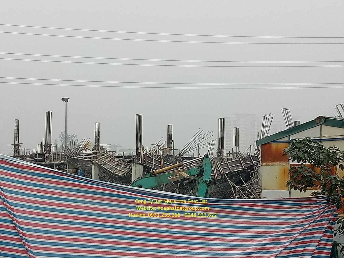 BẠT NHỰA KẺ 3 MÀU, BẠT SỌC DỨA GIÁ GỐC TẬN NHÀ MÁY HOÀ PHÁT ĐẠT