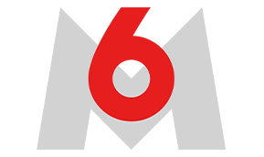 M6 Logo. Tournage fond vert pour émission TV chez Magic Home Studio