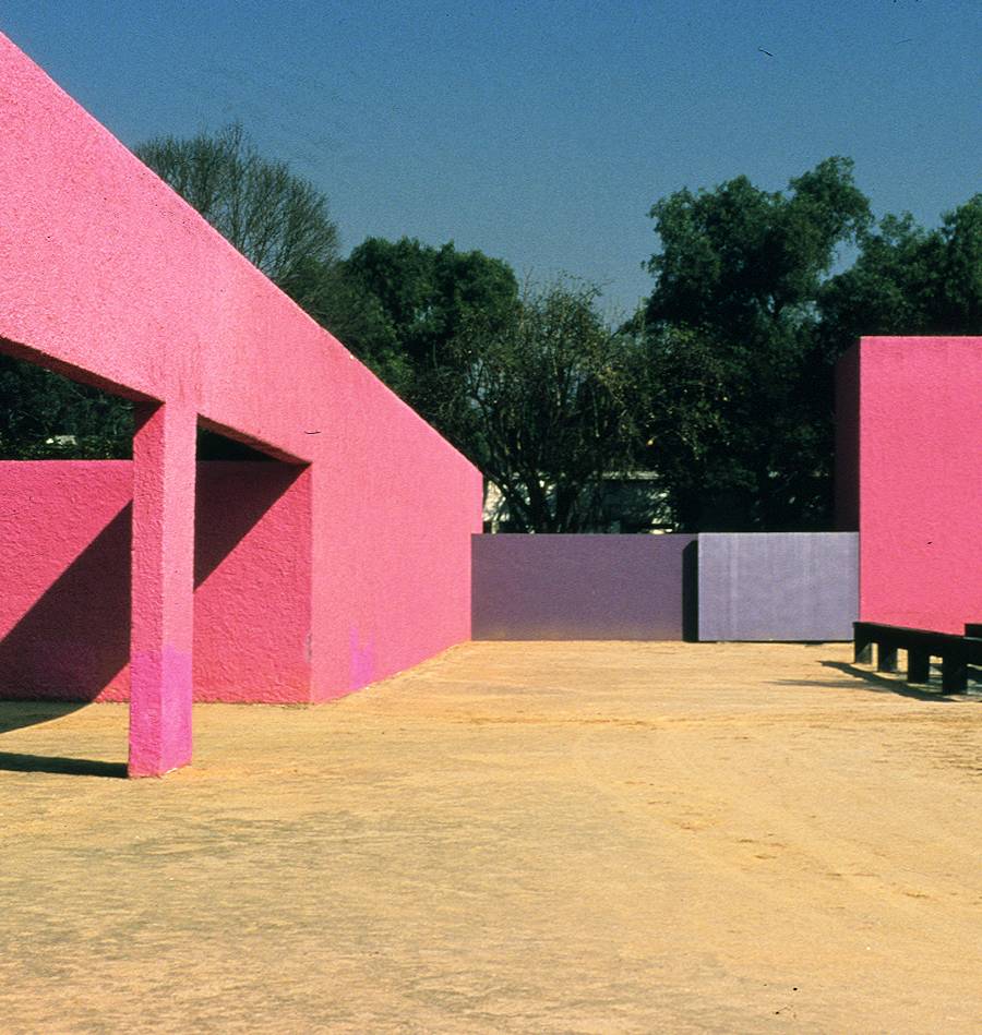 A photo of Luis Barragán's Cuadra San Cristóbal.
