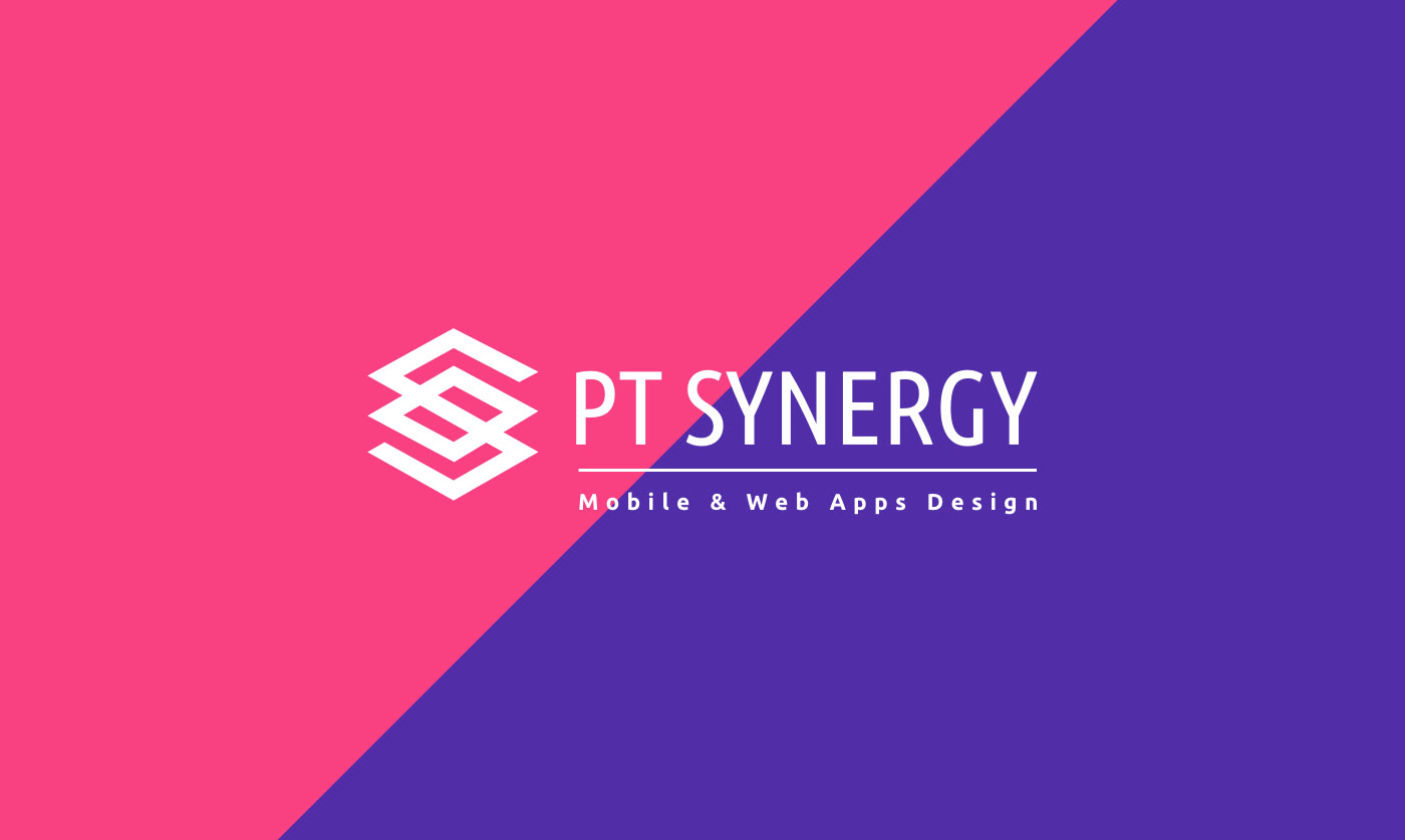Logo PT Synergy w białym kolorze z sygnetem, na tle fuksji i fioletu, z dopiskiem Mobile & Web Apps Design – identyfikacja wizualna agencji UX/UI, projekt logo dla firmy.