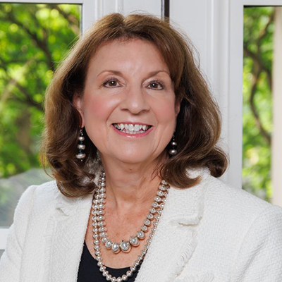 Jeanne Schroer headshot